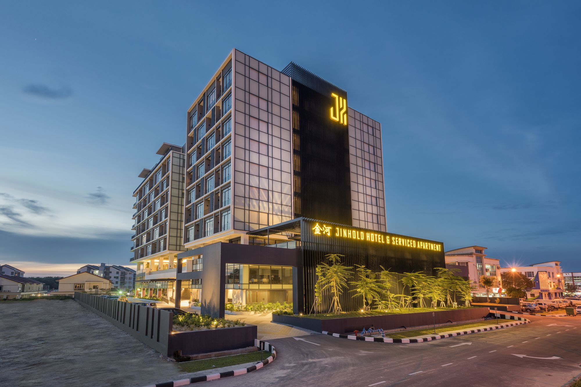 Jinhold Hotel & Serviced Apartment Miri Buitenkant foto